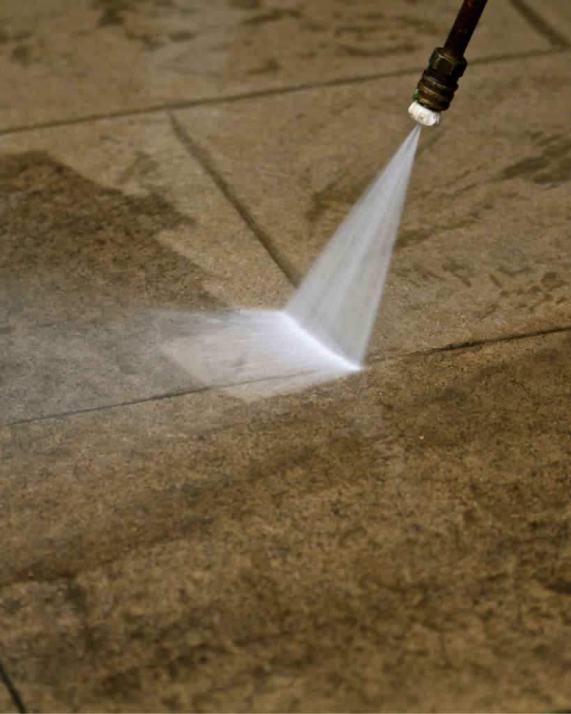concrete-patio-pressure-washing-service-gta.