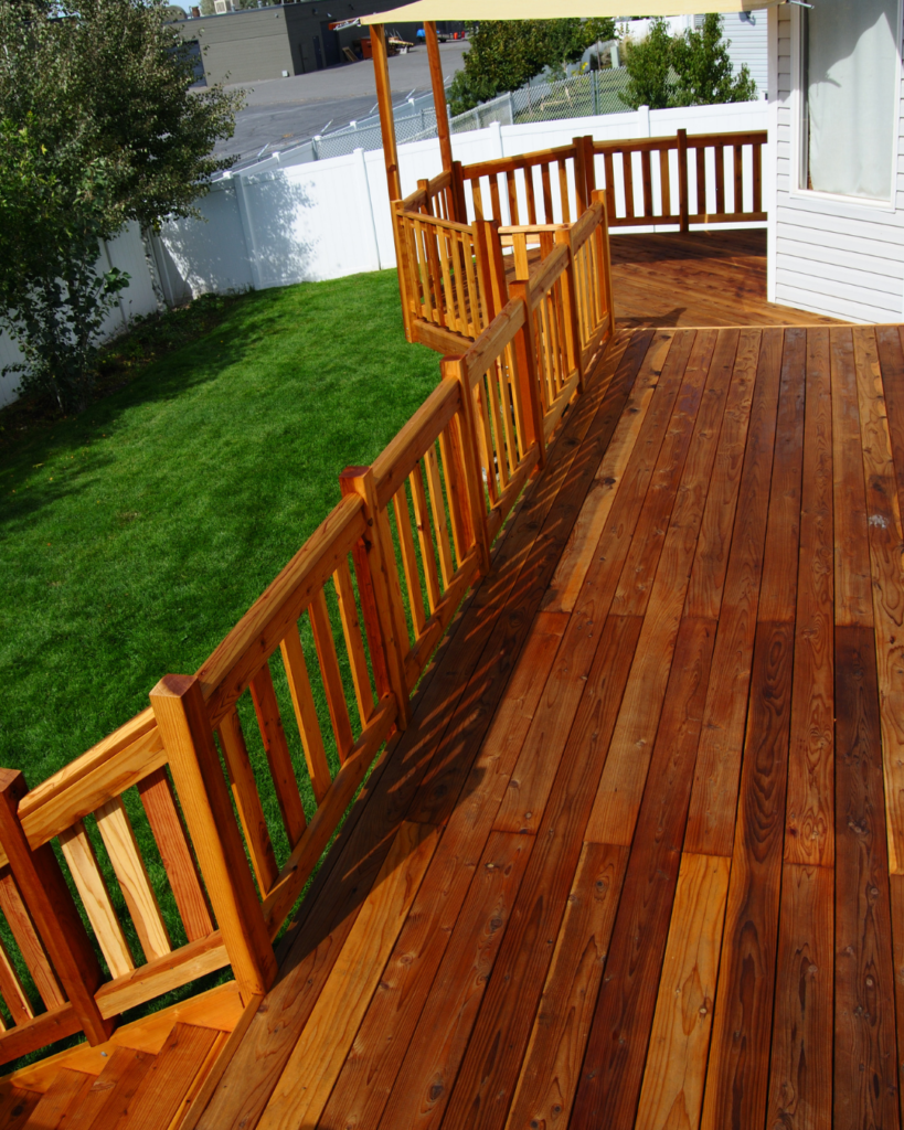 professional-fence-restoration-services-toronto.